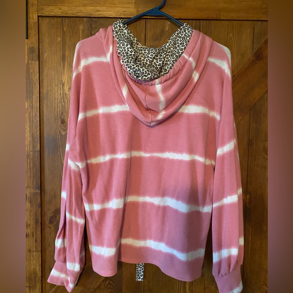 Sweatshirt, hooded. Med/lg